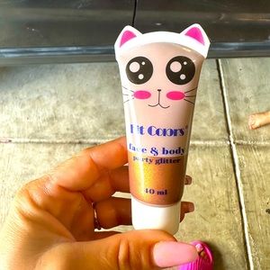 Fit Colors Gold Glitter Bronzer Hair, Face and Body Makeup